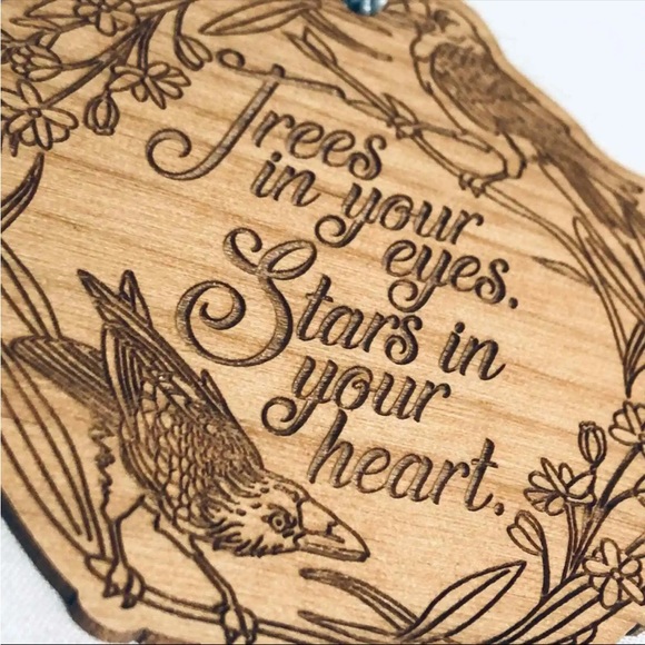 Crow Handmade wood etched engraved rustic bird ornament raven keepsake bookmark - Picture 4 of 16